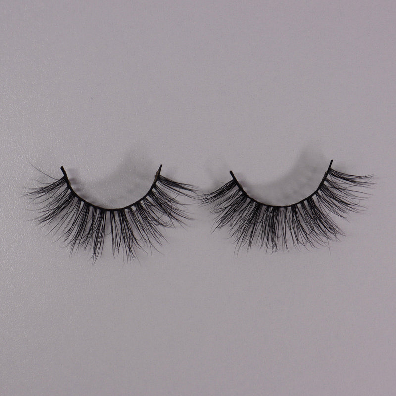 Donatella - False eyelashes - Lash Boom
